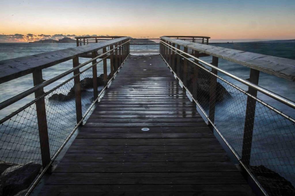 Plage Des Catalans/Vieux Port Марсель Екстер'єр фото